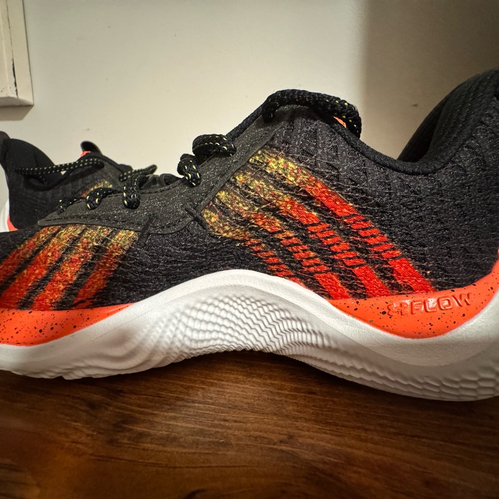 Under Armour Black and Orange Stephan Curry Flow Basketball Sneakers - Picture 3 of 7